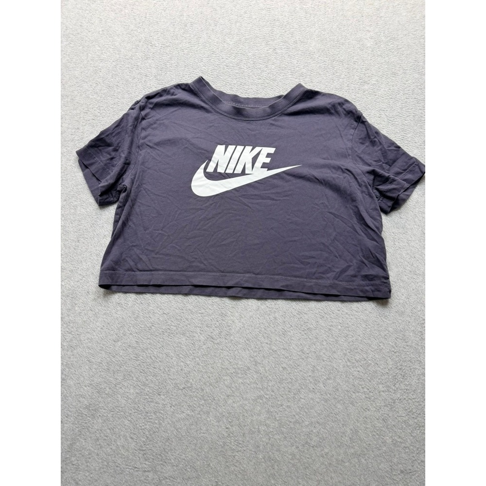 Nike Sportswear Essential Women Cropped T-Shirt Gray Futura Logo BV6175-060 S